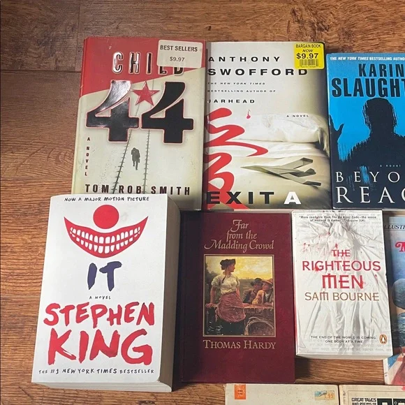 Assorted Novel Collection - Picture 4 of 6